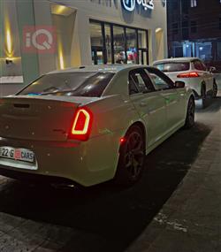 كرايسلر 300